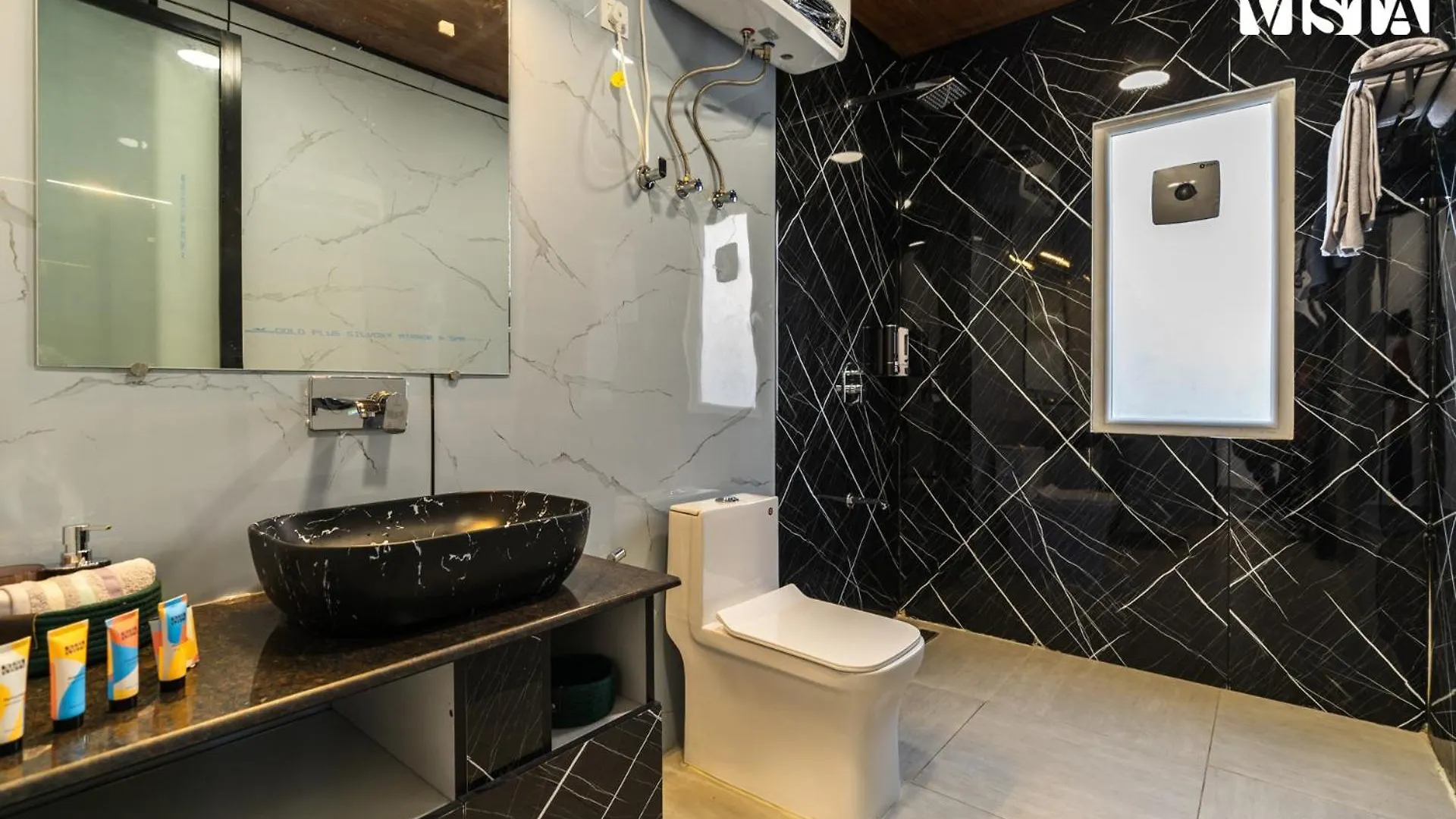 Stayvista At Orion Villa With Jacuzzi, Mountain View Shimla India